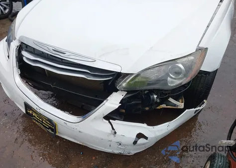 2012 Chrysler 200 Touring из США, поврежденный, VIN 1C3CCBBB4CN201104